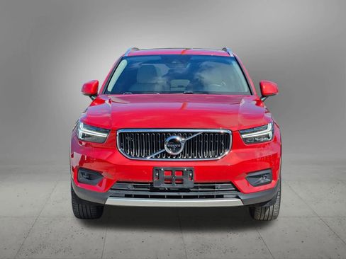 Used 2021 Volvo XC40 T5 Momentum w/ Protection Package Premier image 8