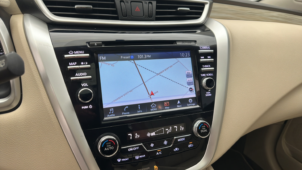 Used 2016 Nissan Murano SL AWD/4WD image 17