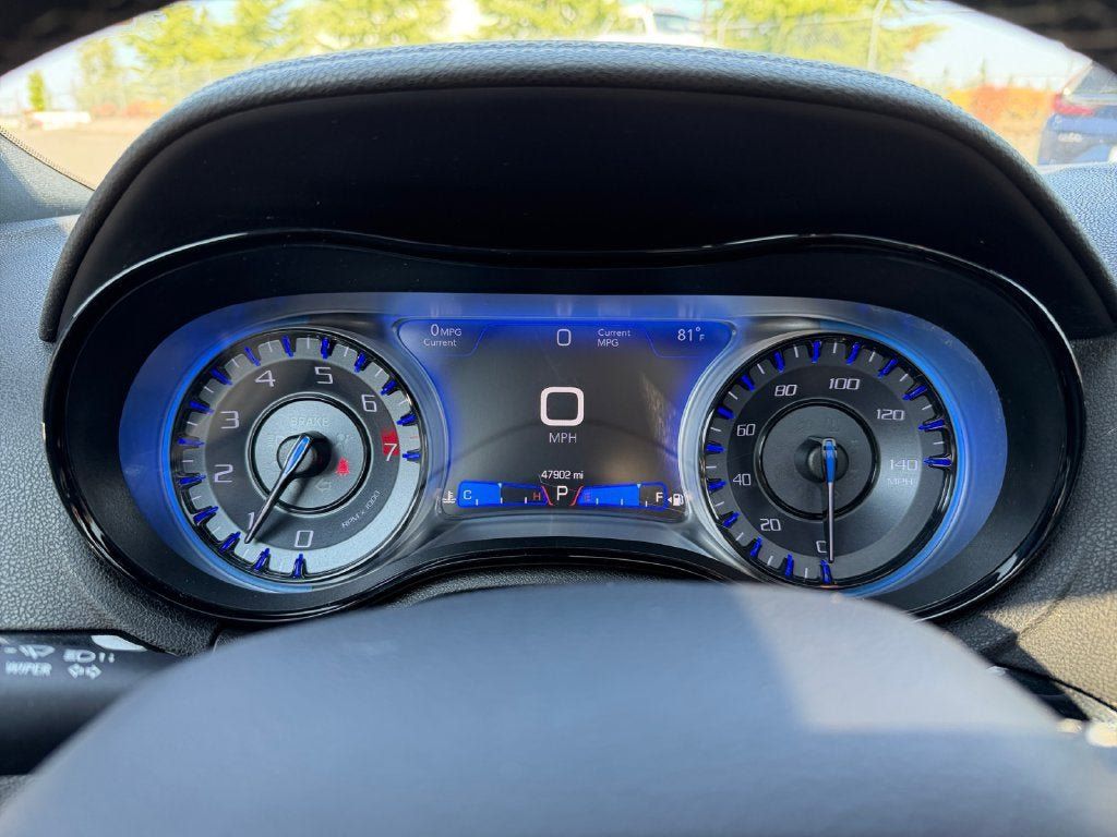 Used 2019 Chrysler 300 S w/ 300S Premium Group AWD/4WD image 15