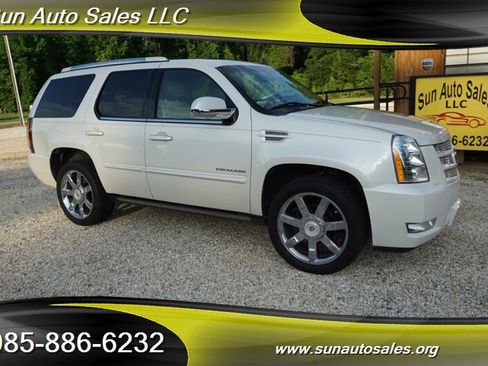 Used 2014 Cadillac Escalade Premium RWD image 12