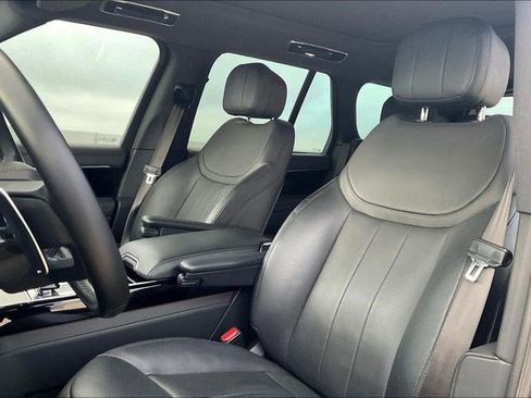Certified 2023 Land Rover Range Rover SE image 9
