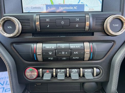 Used 2020 Ford Mustang Shelby GT500 w/ Technology Package image 18