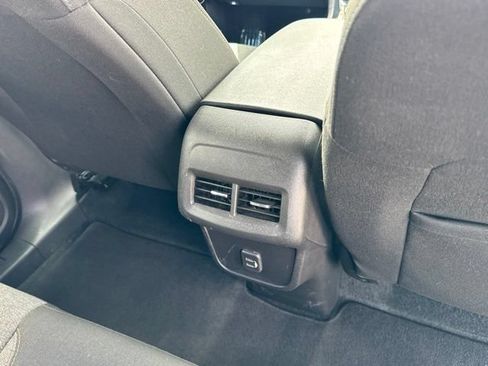 Certified 2024 Chevrolet Equinox LT AWD/4WD image 17