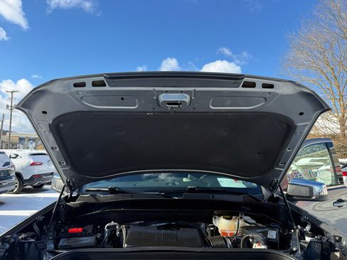 Used 2019 GMC Sierra 1500 SLE w/ SLE Value Package image 59