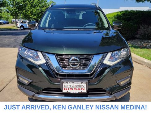 Used 2020 Nissan Rogue SV w/ Sun & Sound Touring Package AWD/4WD image 8