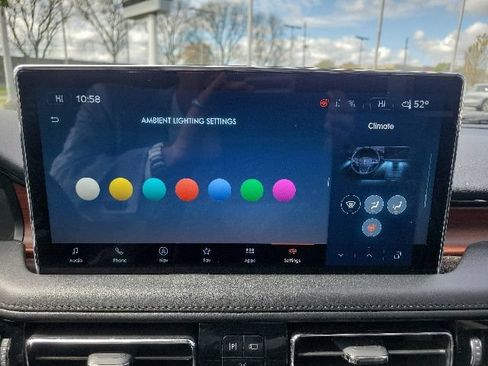 Certified 2022 Lincoln Nautilus Reserve w/ Luxury Package AWD/4WD image 38