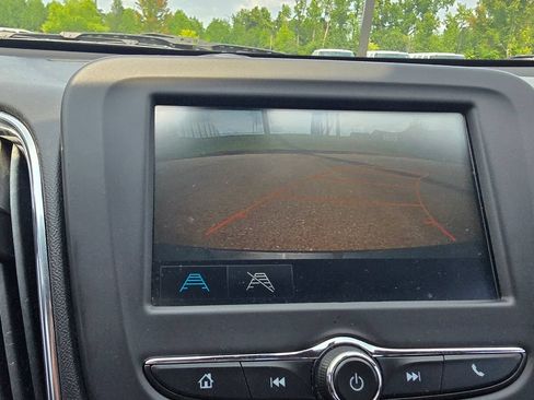 Used 2018 Chevrolet Malibu LT FWD image 29