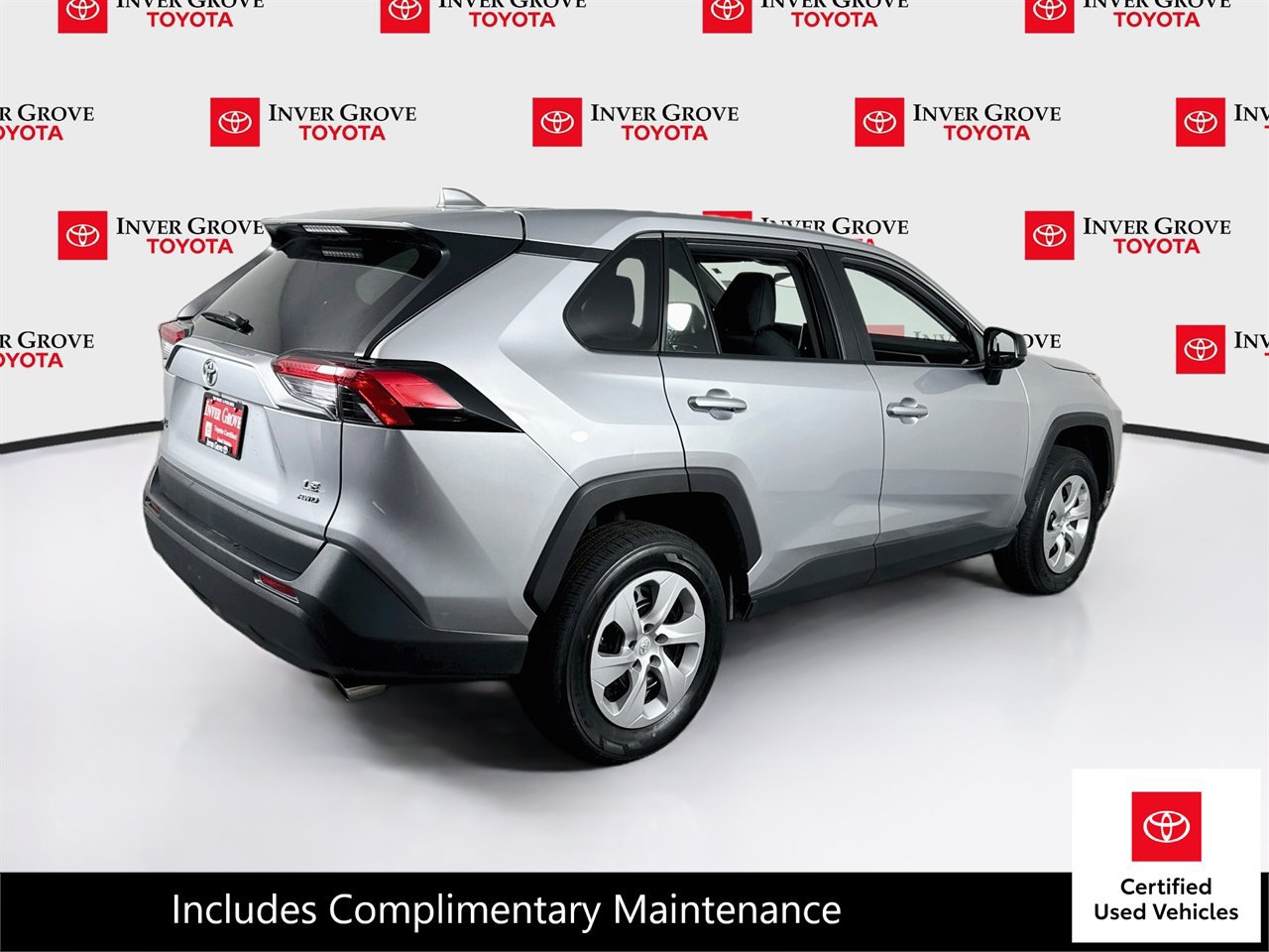 Certified 2025 Toyota RAV4 LE AWD/4WD image 5