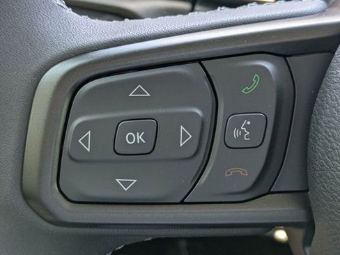 New 2025 Jeep Gladiator Sport image 21