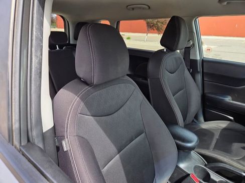 Used 2017 Kia Soul FWD image 30