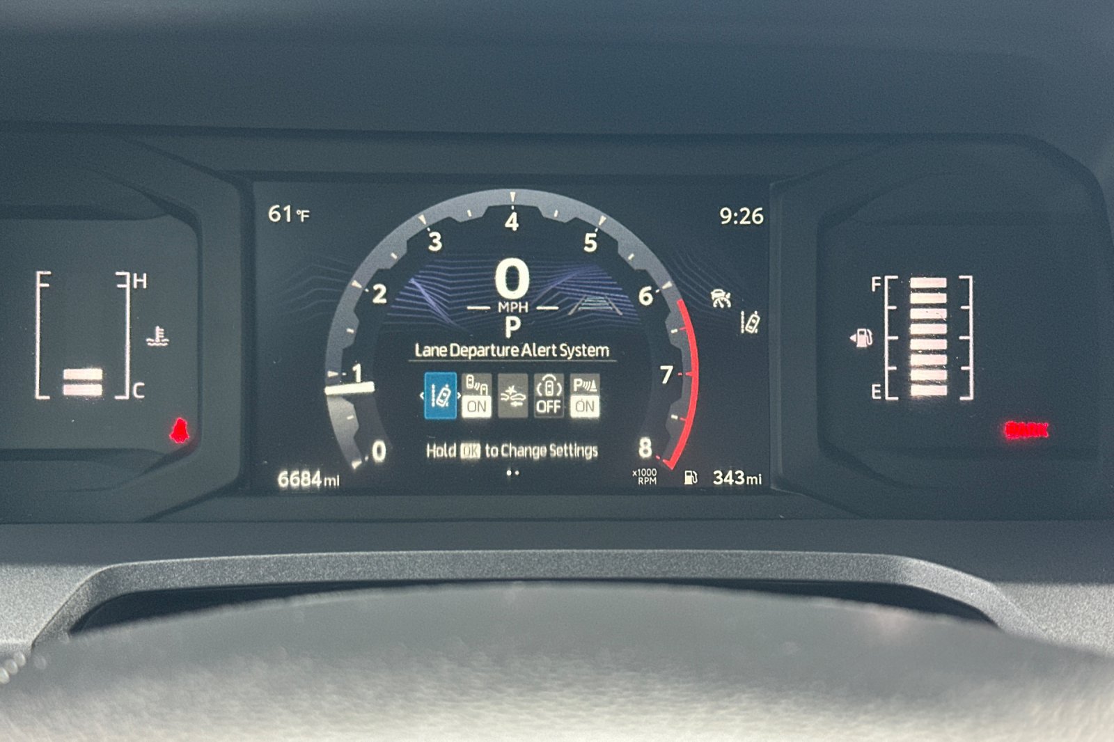 Certified 2026 Toyota Tacoma SR w/ SR Upgrade Package AWD/4WD image 39