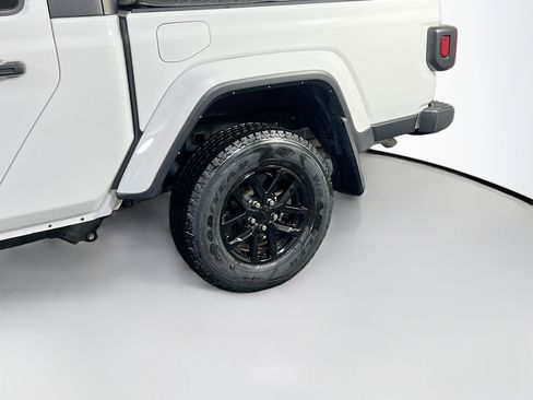 Used 2022 Jeep Gladiator Sport AWD/4WD image 27