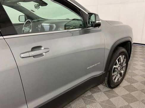 Used 2023 GMC Acadia SLE w/ Driver Convenience Package AWD/4WD image 9