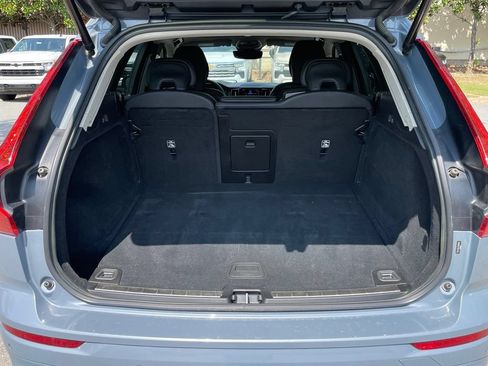 Used 2023 Volvo XC60 B5 Plus AWD/4WD image 7