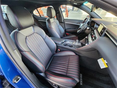 Used 2025 Genesis G70 2.5T w/ Sport Prestige Package image 22