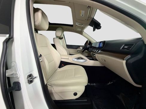 Used 2022 Mercedes-Benz GLS 450 4MATIC image 31