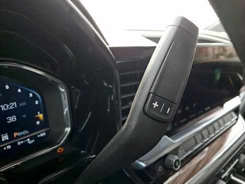 Used 2025 Chevrolet Silverado 2500 LT image 14