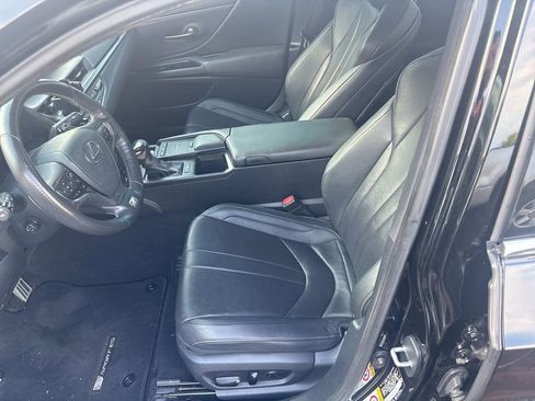 Used 2019 Lexus ES 350 F Sport w/ Accessory Package 2 FWD image 13
