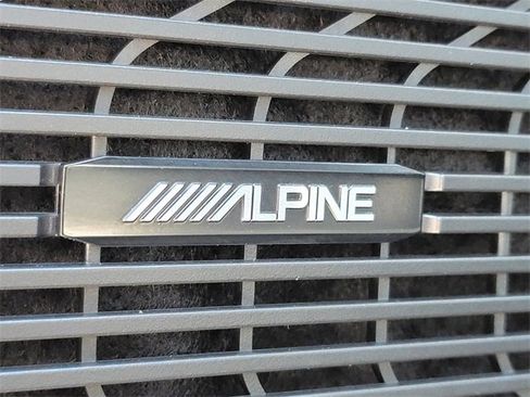 Certified 2024 Jeep Wagoneer L 4WD w/ Rear Seat Video Group 1 image 7