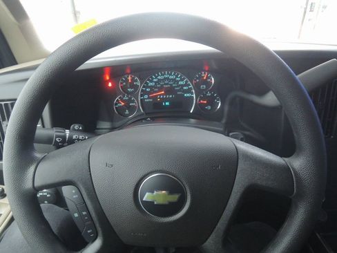 New 2026 Chevrolet Express 2500 Work Van w/ Driver Convenience Package image 12