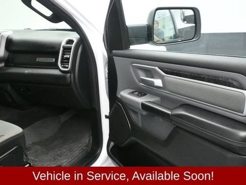 Used 2022 RAM 1500 Big Horn AWD/4WD image 14