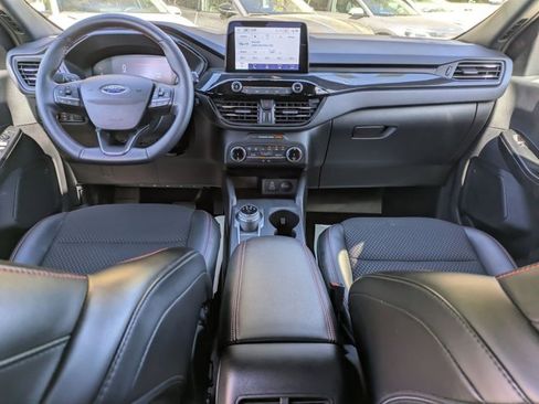 Used 2025 Ford Escape ST-Line image 25