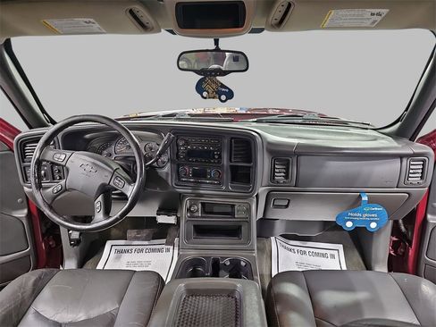 Used 2006 Chevrolet Silverado 1500 LT w/ Onstar Plus Package image 11