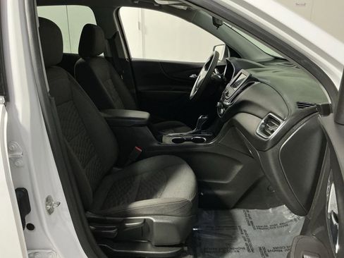 Used 2020 Chevrolet Equinox LT image 33