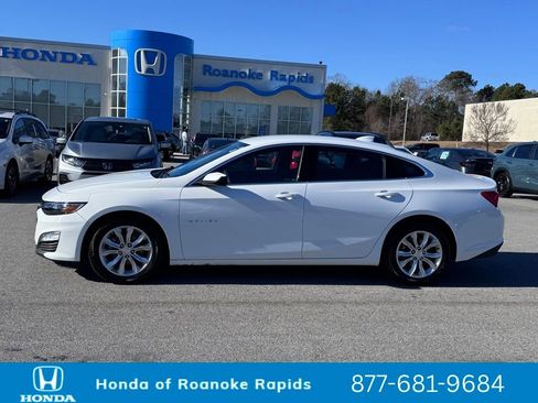 Used 2024 Chevrolet Malibu LT image 3
