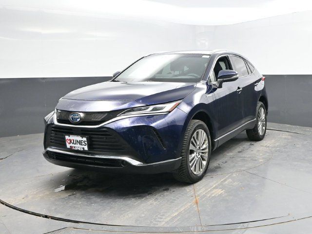 Used 2021 Toyota Venza XLE w/ Softex Package AWD/4WD image 6