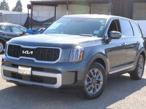 Used 2024 Kia Telluride LX FWD image 7
