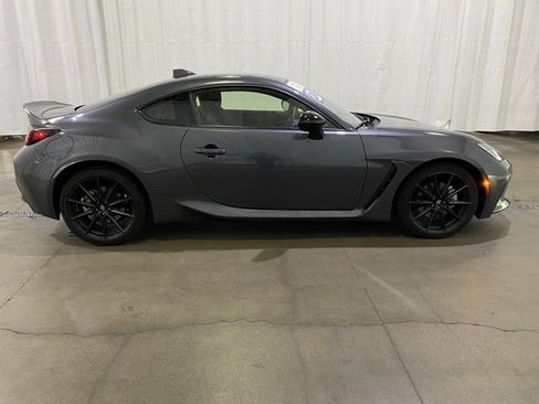 Certified 2024 Toyota GR86 Premium image 3