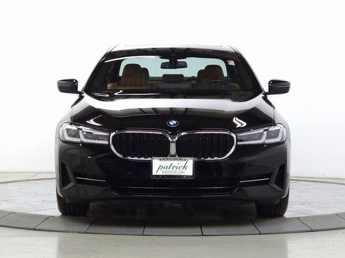 Used 2023 BMW 530i xDrive w/ Convenience Package image 2