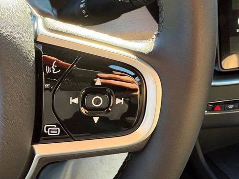 New 2026 Volvo XC90 B6 Ultra w/ Lounge Package image 14