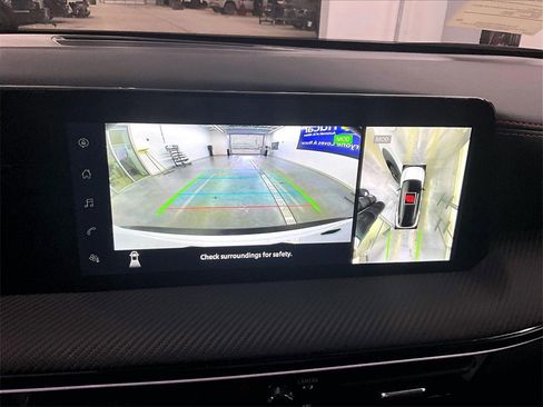 Used 2025 Nissan Kicks SR w/ SR Premium Package image 19