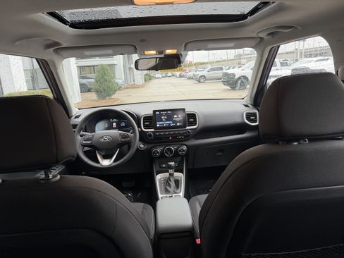 New 2026 Hyundai Venue SEL image 11