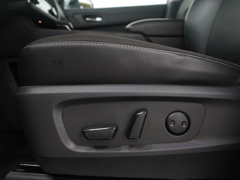 Used 2022 Nissan Pathfinder SL image 28