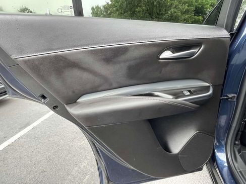 Used 2022 Cadillac XT4 Premium Luxury w/ Enhanced Visibility Package FWD image 18