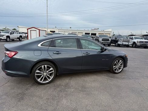 Used 2021 Chevrolet Malibu LT FWD image 4