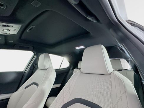Used 2025 Lexus UX 300h AWD w/ Cold Area Package image 15