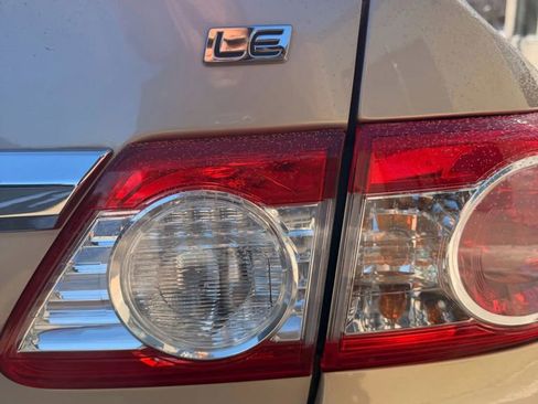 Used 2012 Toyota Corolla LE image 8