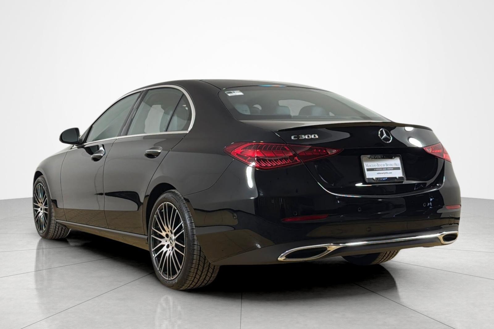 Used 2026 Mercedes-Benz C 300 Sedan image 3