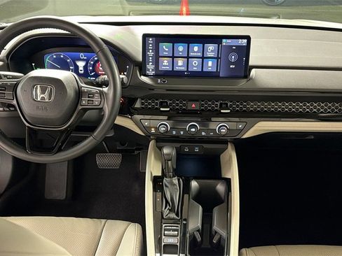 Used 2024 Honda Accord EX-L image 14