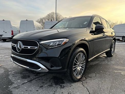 New 2026 Mercedes-Benz GLC 300 4MATIC image 3
