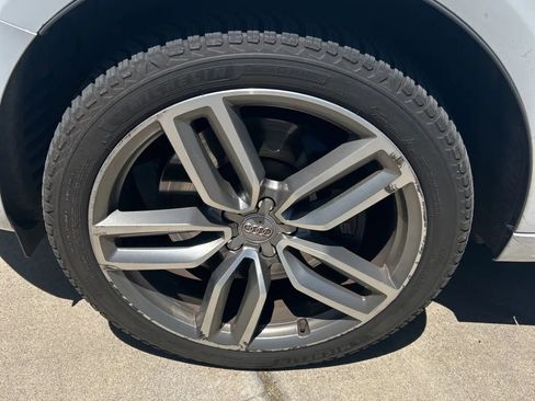 Used 2015 Audi SQ5 Prestige w/ Prestige Package AWD/4WD image 9
