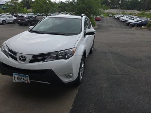 Used 2013 Toyota RAV4 XLE FWD image 8