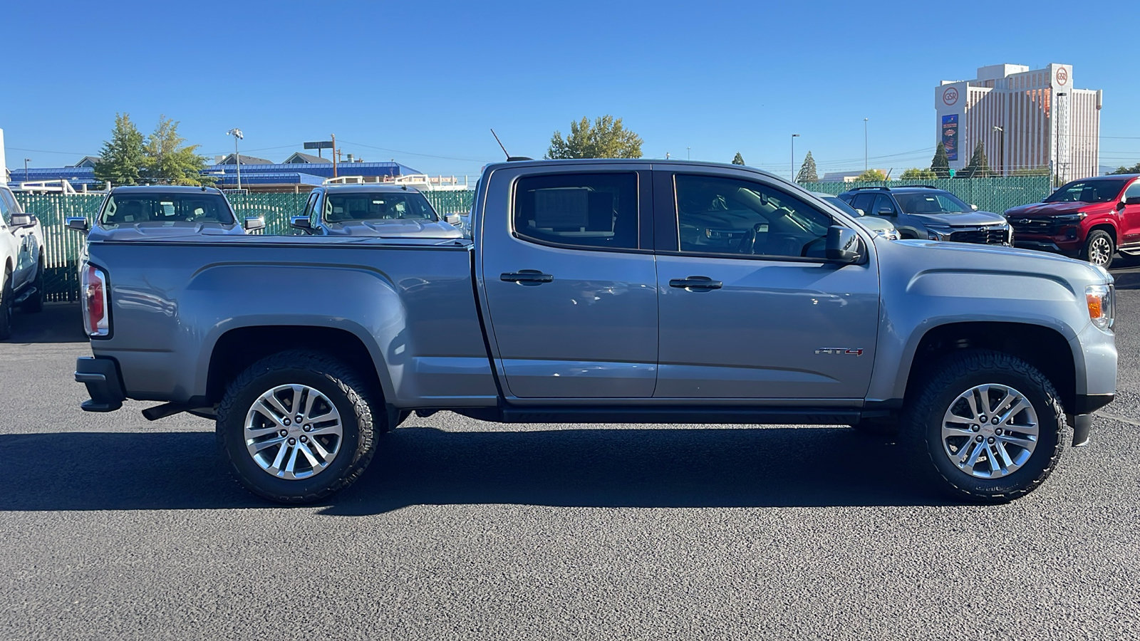 Used 2022 GMC Canyon AT4 AWD/4WD image 4