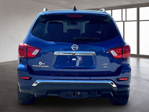 Used 2019 Nissan Pathfinder SL AWD/4WD image 5