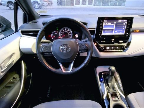 Used 2020 Toyota Corolla SE w/ SE Premium Package FWD image 6