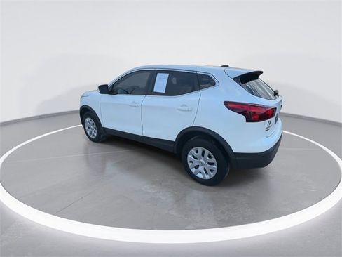 Used 2018 Nissan Rogue Sport S image 8